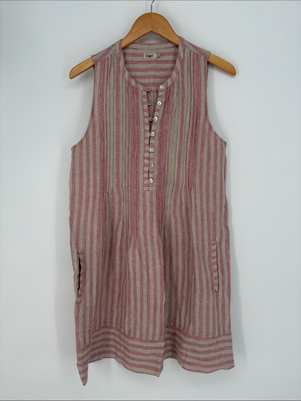 🦭 Faherty linen Pink & tan Striped Sleeveless dress